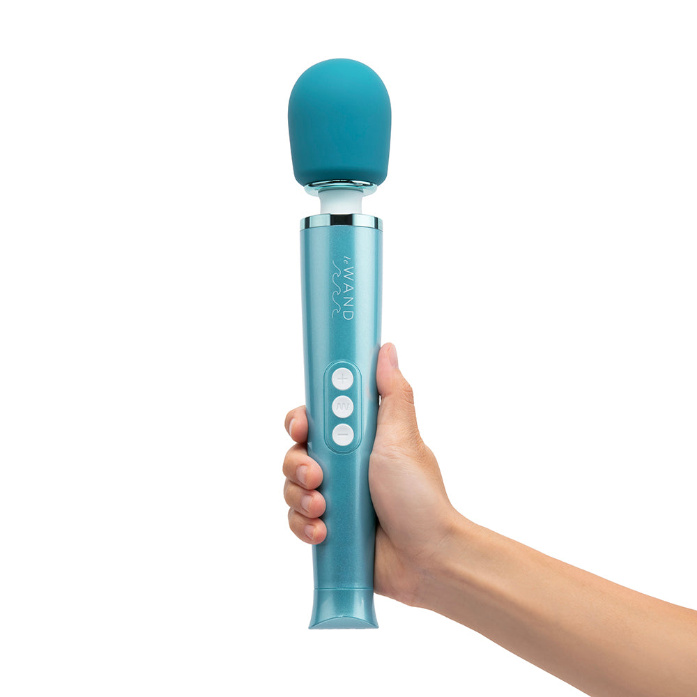 Le Wand - Le Wand Dive Submersible Rechargeable Vibrating Massager - Vibrators - Silicone